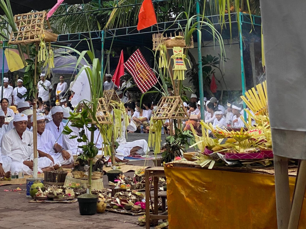 Kegiatan Upacara Tawur Agung Kesanga Jelang Pengrupukan dan Penyepian di Desa Adat Dalung